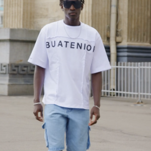 Tee in white